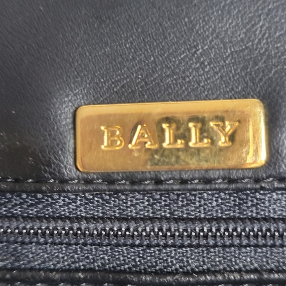 Bally Vintage  Quilted  Leather Bag - Picture 11 of 15